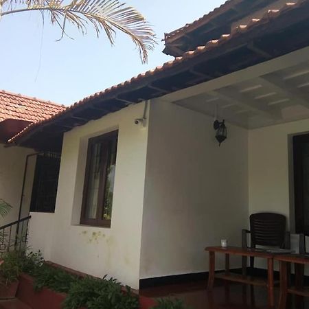 Emerald Castle Villa Madikeri Extérieur photo
