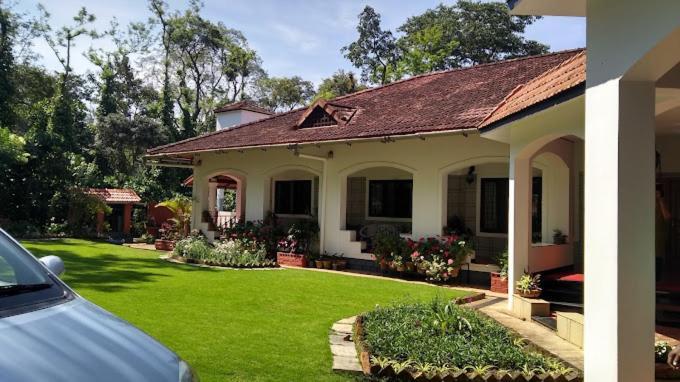 Emerald Castle Villa Madikeri Extérieur photo